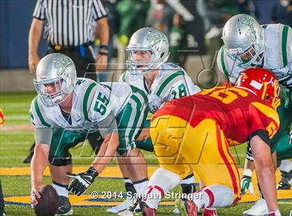 Thumbnail 3 in De La Salle vs. Jesuit photogallery.