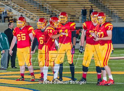 Thumbnail 2 in De La Salle vs. Jesuit photogallery.