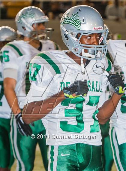Thumbnail 3 in De La Salle vs. Jesuit photogallery.