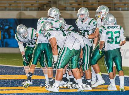 Thumbnail 3 in De La Salle vs. Jesuit photogallery.