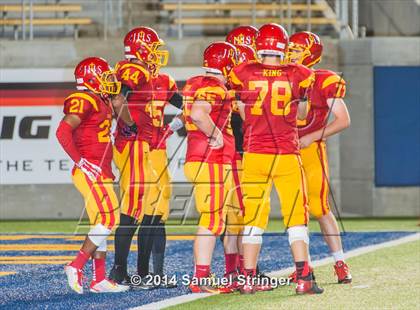 Thumbnail 2 in De La Salle vs. Jesuit photogallery.