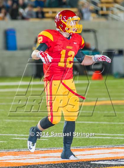 Thumbnail 3 in De La Salle vs. Jesuit photogallery.