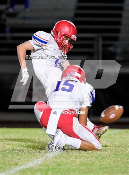 Thumbnail 2 in Red Mountain vs Mountain View photogallery.