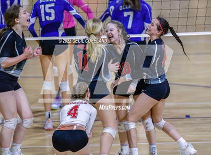 Thumbnail 1 in Oconee County vs. Morgan County (GHSA 3A Championship) photogallery.
