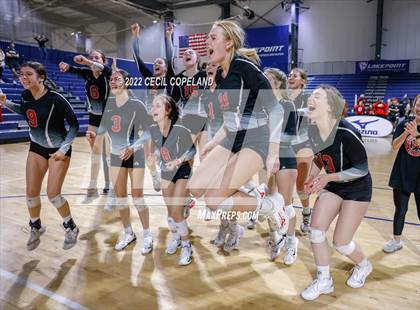 Thumbnail 1 in Oconee County vs. Morgan County (GHSA 3A Championship) photogallery.