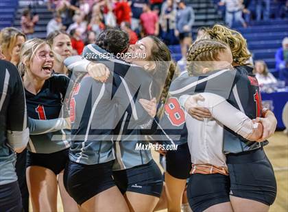 Thumbnail 3 in Oconee County vs. Morgan County (GHSA 3A Championship) photogallery.