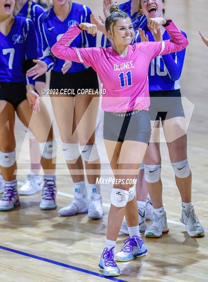 Thumbnail 3 in Oconee County vs. Morgan County (GHSA 3A Championship) photogallery.