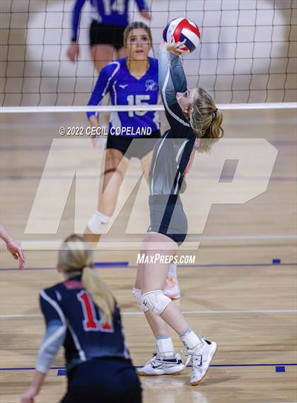 Thumbnail 2 in Oconee County vs. Morgan County (GHSA 3A Championship) photogallery.
