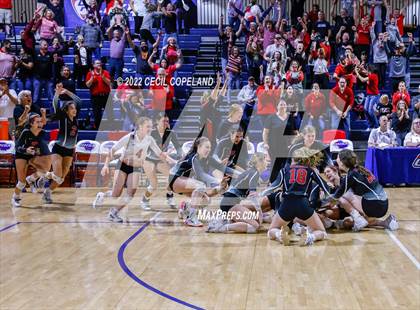 Thumbnail 3 in Oconee County vs. Morgan County (GHSA 3A Championship) photogallery.