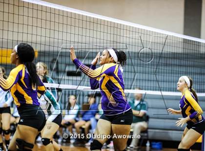 Thumbnail 3 in Boles @ Farmersville (Farmersville Volleyball Tournament) photogallery.