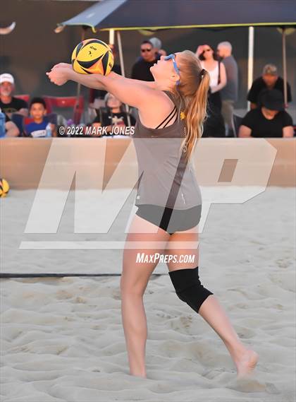 Thumbnail 1 in Salpointe Catholic vs. Flagstaff  (Division II Final) photogallery.