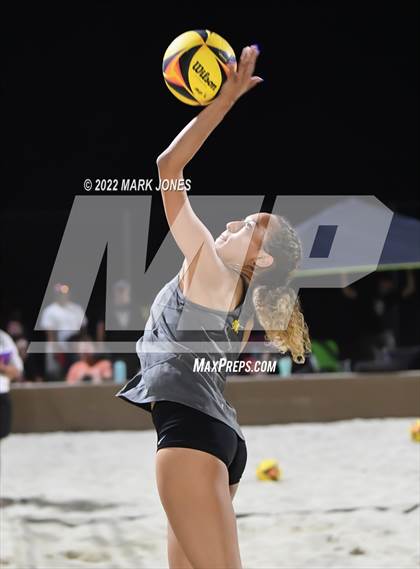 Thumbnail 3 in Salpointe Catholic vs. Flagstaff  (Division II Final) photogallery.