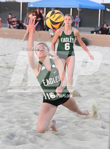 Thumbnail 3 in Salpointe Catholic vs. Flagstaff  (Division II Final) photogallery.