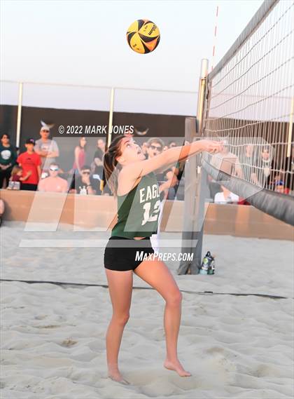Thumbnail 2 in Salpointe Catholic vs. Flagstaff  (Division II Final) photogallery.