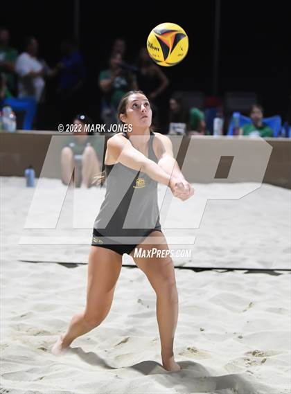 Thumbnail 3 in Salpointe Catholic vs. Flagstaff  (Division II Final) photogallery.