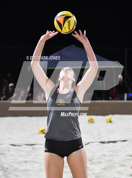 Thumbnail 2 in Salpointe Catholic vs. Flagstaff  (Division II Final) photogallery.