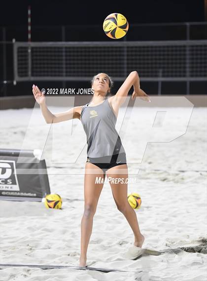 Thumbnail 1 in Salpointe Catholic vs. Flagstaff  (Division II Final) photogallery.