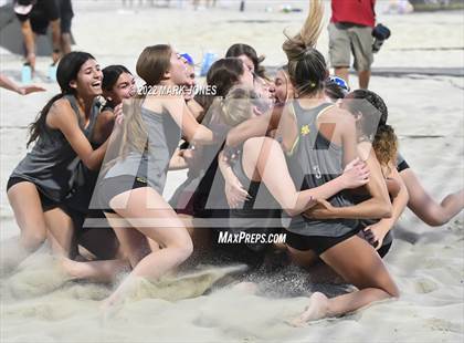 Thumbnail 3 in Salpointe Catholic vs. Flagstaff  (Division II Final) photogallery.