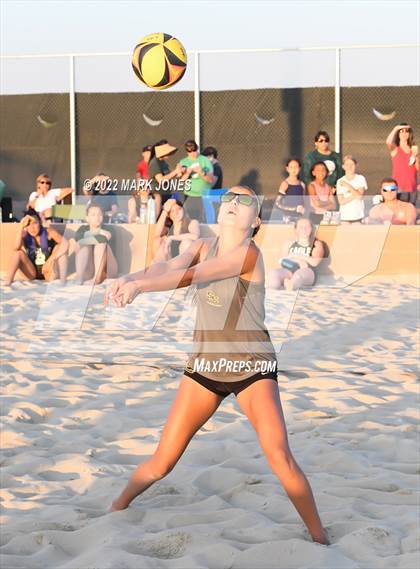 Thumbnail 3 in Salpointe Catholic vs. Flagstaff  (Division II Final) photogallery.