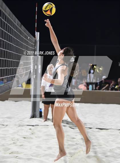 Thumbnail 2 in Salpointe Catholic vs. Flagstaff  (Division II Final) photogallery.
