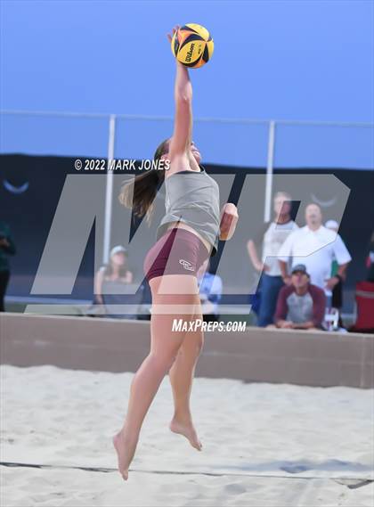 Thumbnail 2 in Salpointe Catholic vs. Flagstaff  (Division II Final) photogallery.