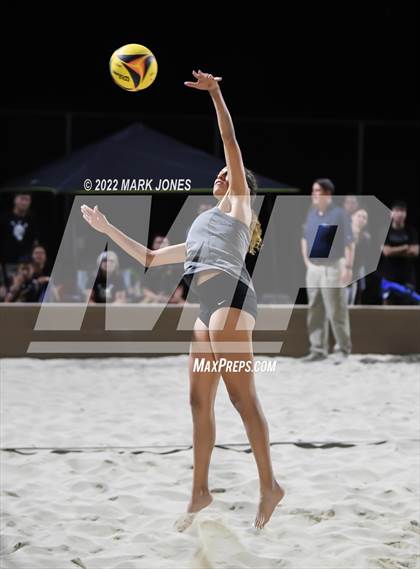 Thumbnail 2 in Salpointe Catholic vs. Flagstaff  (Division II Final) photogallery.