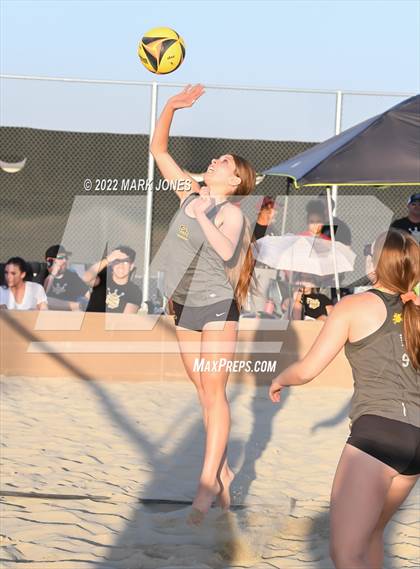 Thumbnail 1 in Salpointe Catholic vs. Flagstaff  (Division II Final) photogallery.