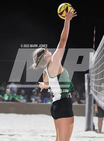Thumbnail 3 in Salpointe Catholic vs. Flagstaff  (Division II Final) photogallery.