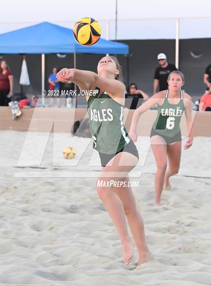 Thumbnail 3 in Salpointe Catholic vs. Flagstaff  (Division II Final) photogallery.