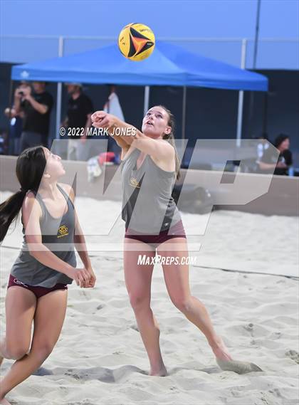 Thumbnail 1 in Salpointe Catholic vs. Flagstaff  (Division II Final) photogallery.