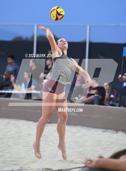 Thumbnail 1 in Salpointe Catholic vs. Flagstaff  (Division II Final) photogallery.