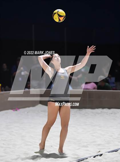 Thumbnail 2 in Salpointe Catholic vs. Flagstaff  (Division II Final) photogallery.