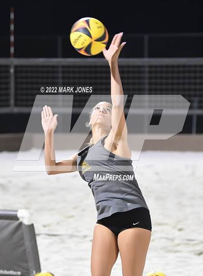 Thumbnail 2 in Salpointe Catholic vs. Flagstaff  (Division II Final) photogallery.