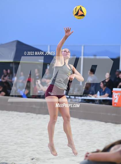Thumbnail 3 in Salpointe Catholic vs. Flagstaff  (Division II Final) photogallery.