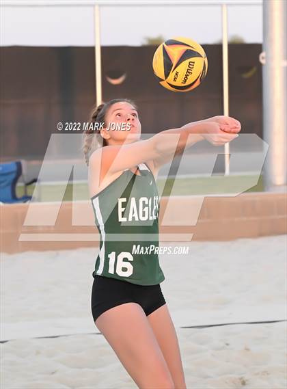 Thumbnail 1 in Salpointe Catholic vs. Flagstaff  (Division II Final) photogallery.