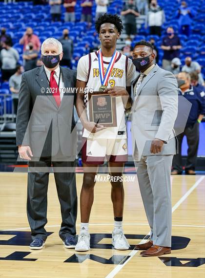 Thumbnail 1 in Beaumont United vs. Kimball (UIL Class 5A Final) photogallery.