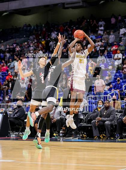 Thumbnail 2 in Beaumont United vs. Kimball (UIL Class 5A Final) photogallery.