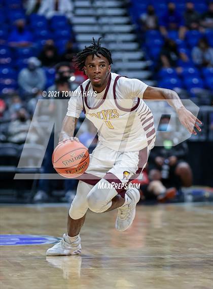 Thumbnail 3 in Beaumont United vs. Kimball (UIL Class 5A Final) photogallery.