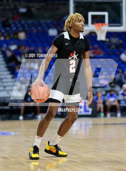 Thumbnail 3 in Beaumont United vs. Kimball (UIL Class 5A Final) photogallery.