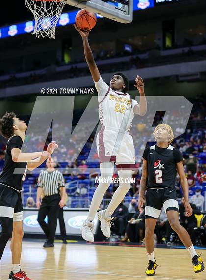 Thumbnail 2 in Beaumont United vs. Kimball (UIL Class 5A Final) photogallery.