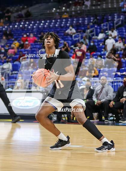 Thumbnail 3 in Beaumont United vs. Kimball (UIL Class 5A Final) photogallery.