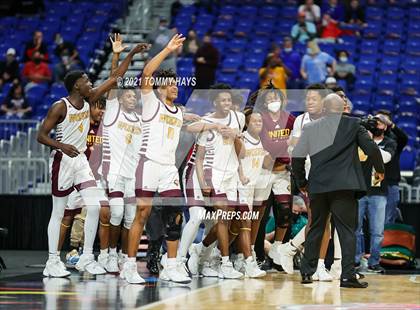 Thumbnail 1 in Beaumont United vs. Kimball (UIL Class 5A Final) photogallery.