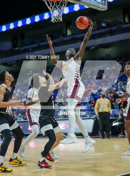 Thumbnail 2 in Beaumont United vs. Kimball (UIL Class 5A Final) photogallery.
