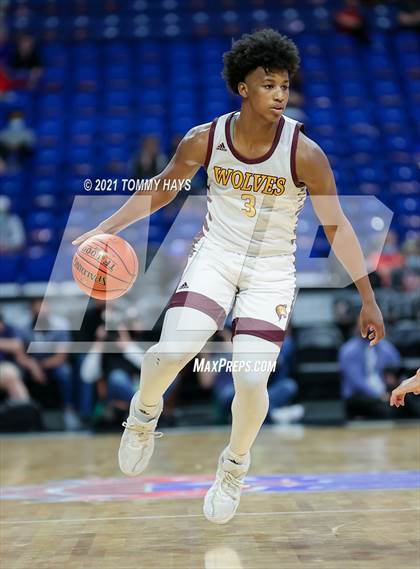 Thumbnail 3 in Beaumont United vs. Kimball (UIL Class 5A Final) photogallery.