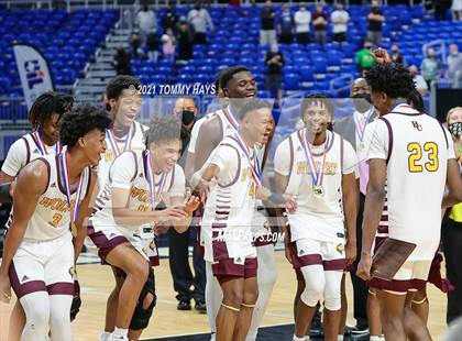 Thumbnail 2 in Beaumont United vs. Kimball (UIL Class 5A Final) photogallery.