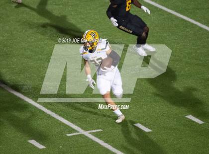 Thumbnail 2 in Brennan vs Holmes photogallery.