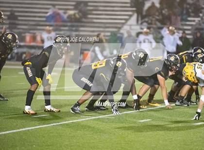 Thumbnail 3 in Brennan vs Holmes photogallery.
