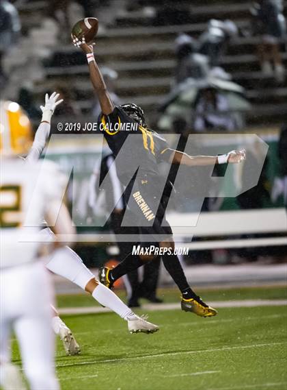 Thumbnail 1 in Brennan vs Holmes photogallery.
