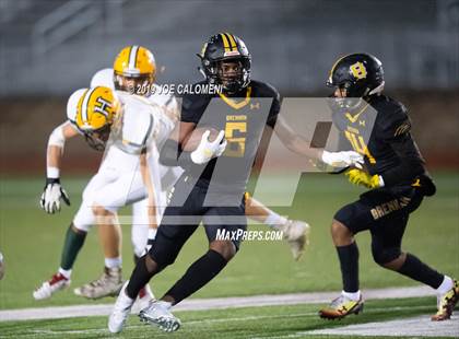 Thumbnail 1 in Brennan vs Holmes photogallery.