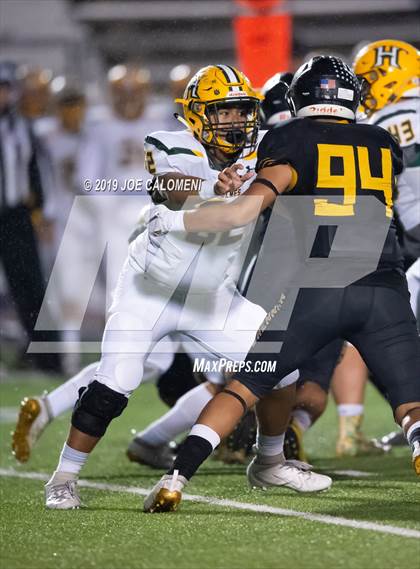 Thumbnail 3 in Brennan vs Holmes photogallery.